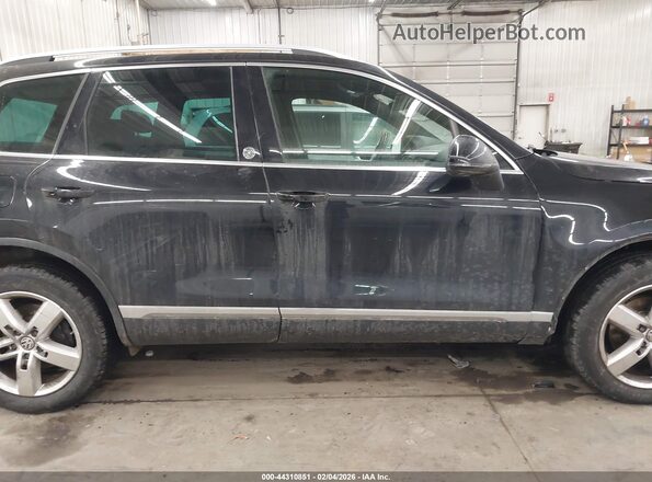 WVGRF7BP8HD006167 2017 VOLKSWAGEN TOUAREG Черный Панорамный вид салона 360°