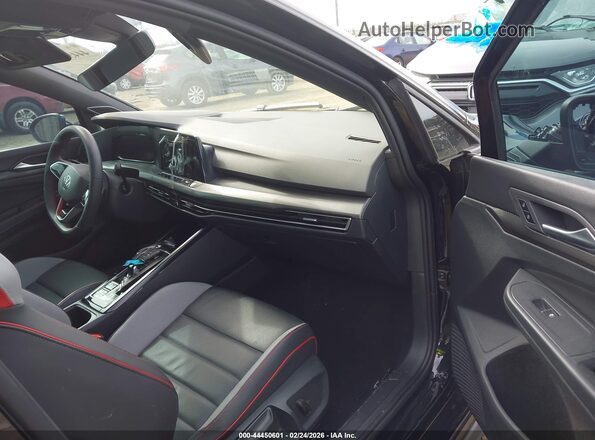 WVW3A7CDXRW231886 2024 VOLKSWAGEN GOLF Черный Вид салона спереди