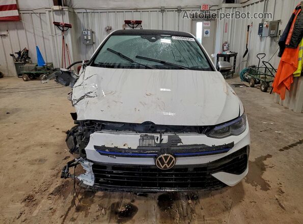 WVWEB7CD2RW231581 2024 VOLKSWAGEN GOLF Белый Вид спереди
