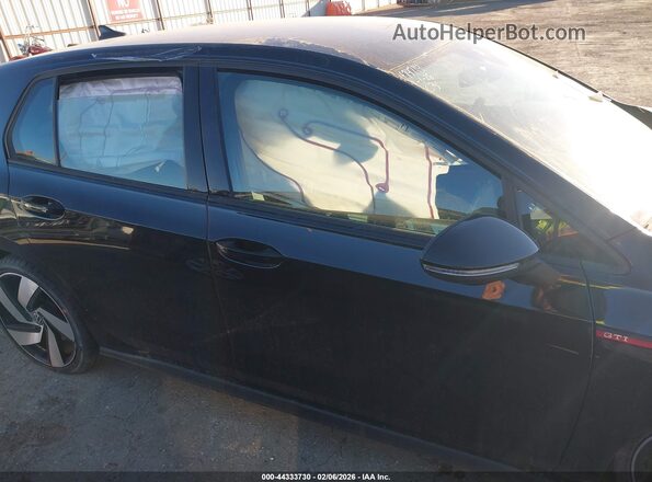 WVWGA7CD2RW220107 2024 VOLKSWAGEN GOLF Black Вид задньої частини салону