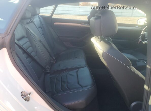 WVWHR7AN2KE031493 2019 VOLKSWAGEN ARTEON Белый Вид задних сидений