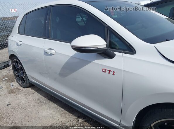 WVWVA7CD9SW212700 2025 VOLKSWAGEN GOLF White Սալոնի 360 աստիճան տեսք