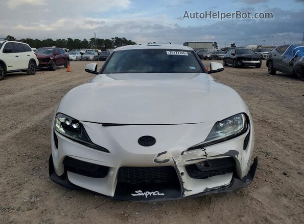 WZ1DB0C00MW038064 2021 TOYOTA SUPRA Белый Вид спереди