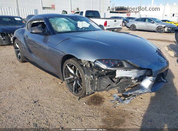 WZ1DB0C01NW049480 2022 TOYOTA GR SUPRA Gray Delantero derecho