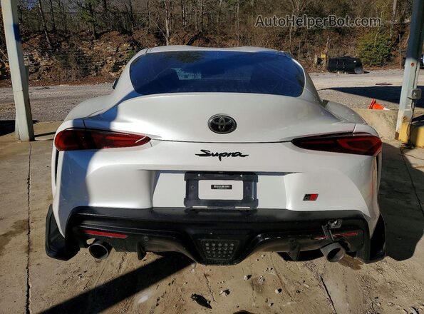 WZ1DB2C00MW037654 2021 TOYOTA SUPRA Белый Вид сзади