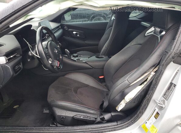 WZ1DB2C03MW041455 2021 TOYOTA SUPRA Серебряный Вид панели приборов