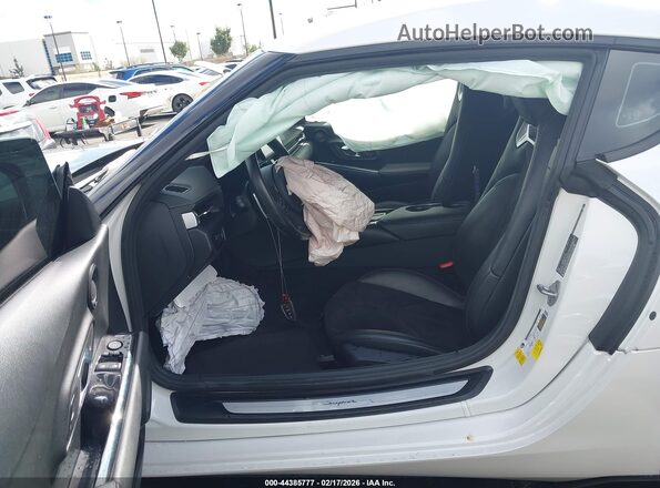WZ1DB2C06MW038081 2021 TOYOTA GR SUPRA White Widok wnętrza z przodu