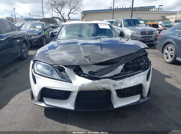 WZ1DB2C06MW038081 2021 TOYOTA GR SUPRA White Widok zestawu wskaźników