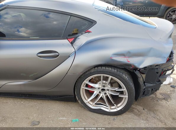 WZ1DB4C04LW031432 2020 TOYOTA GR SUPRA Gray Widok z przodu