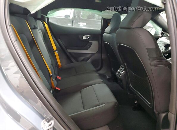 YSMFG3KAXRL228570 2024 POLESTAR 2 Gray Vista de los asientos traseros