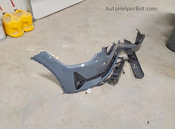 YSMFG3KAXRL228570 2024 POLESTAR 2 Gray Vista del compartimento del motor