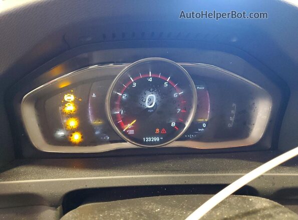 YV126MFK5G2410311 2016 VOLVO S60 Оранжевый Вид щитка приборов