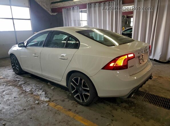 YV126MFL3H2421611 2017 VOLVO S60 Белый Задняя левая четверть