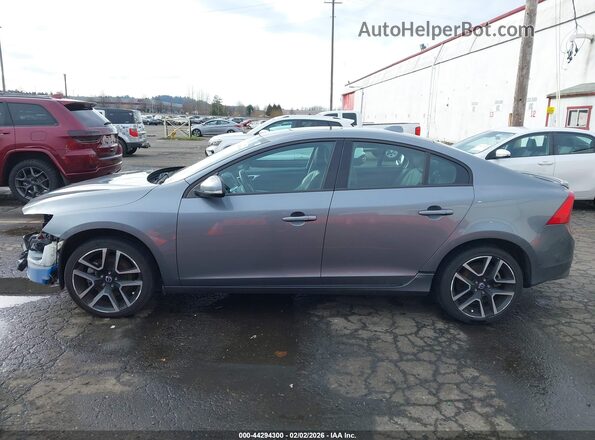 YV126MFL8H2437156 2017 VOLVO S60 Gray 