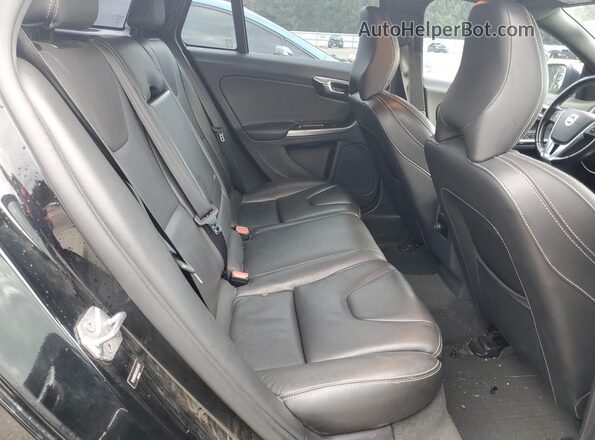 YV140MEK0H1357679 2017 VOLVO V60 Черный Вид задней части салона