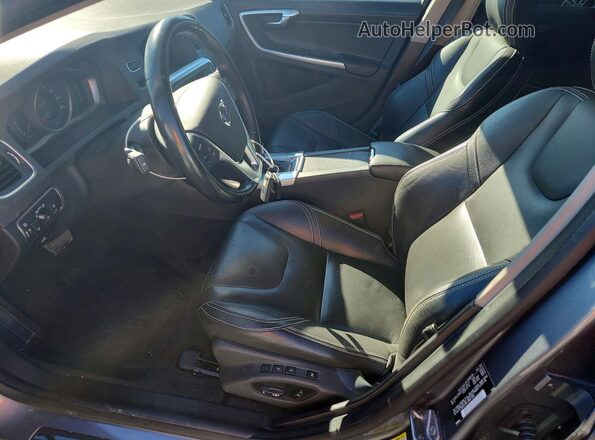YV140MEL9J2382525 2018 VOLVO V60 Серый Вид салона спереди