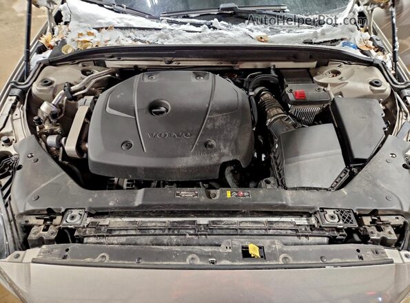 YV1A22SL5K1007406 2019 VOLVO V60 Желто-коричневый Вид задней части салона