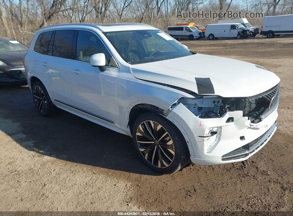 YV4062PB0S1375933 2025 VOLVO XC90 White Front right