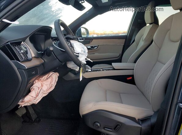 YV4062PB5T1429986 2026 VOLVO XC90 Синий Вид салона спереди
