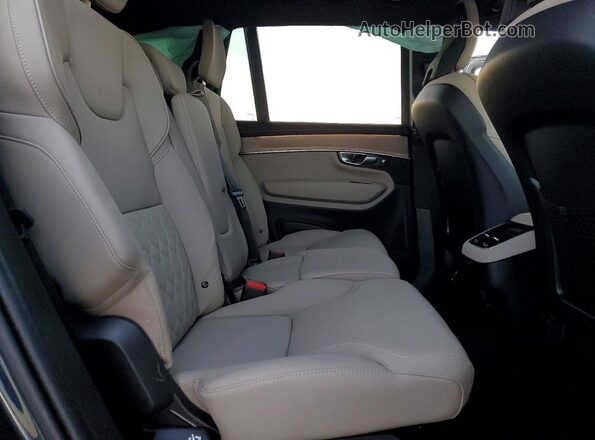 YV4062PB5T1429986 2026 VOLVO XC90 Синий Вид задней части салона