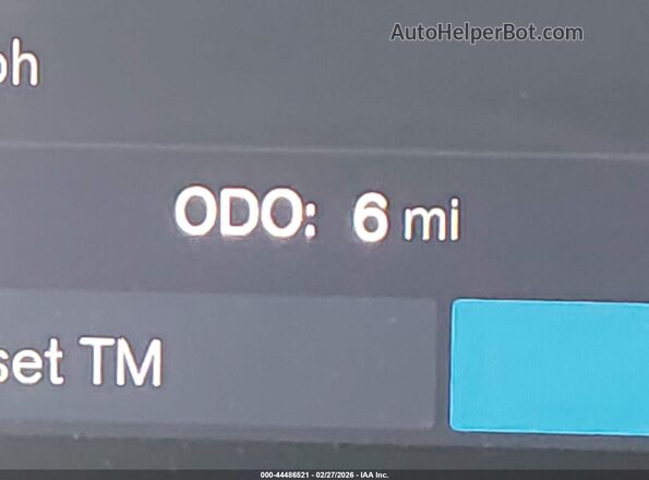 YV4062PE6T1481301 2026 VOLVO XC90 Серебряный 