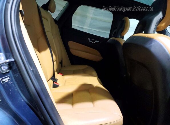 YV4102RK3J1065115 2018 VOLVO XC60 Угольный Вид задних сидений