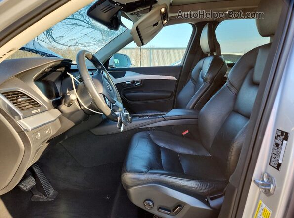 YV4102XK2G1085044 2016 VOLVO XC90 Серебряный Вид салона спереди