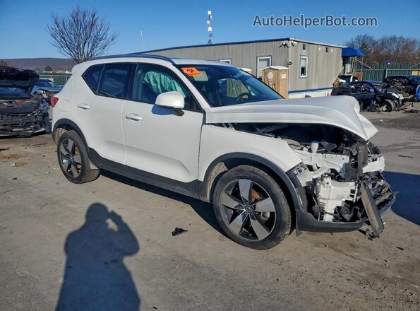 YV4162UK7L2234765 2020 VOLVO XC40 Белый Передняя правая четверть