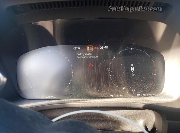 YV4162UM2K2095581 2019 VOLVO XC40 Синий Вид щитка приборов