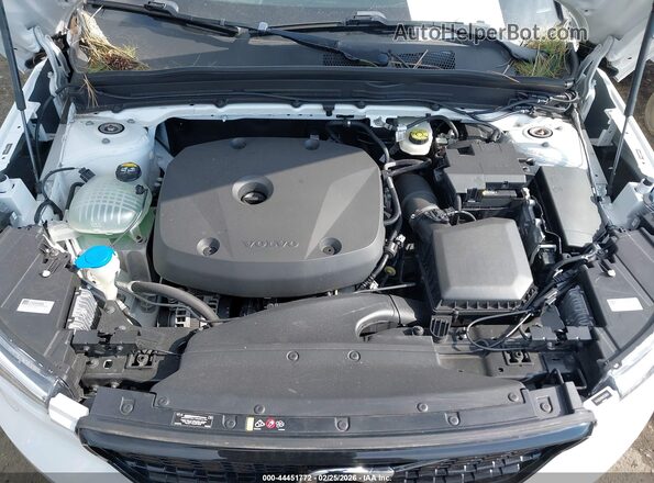 YV4162UM6M2539824 2021 VOLVO XC40 White Вид ззаду