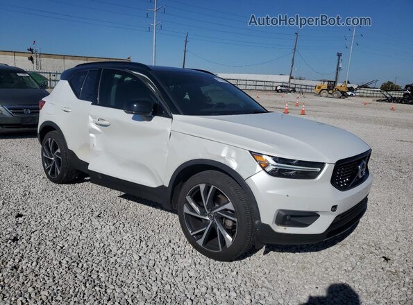 YV4162UM7L2183690 2020 VOLVO XC40 Белый Передняя правая четверть