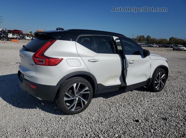 YV4162UM7L2183690 2020 VOLVO XC40 Белый Задняя правая четверть