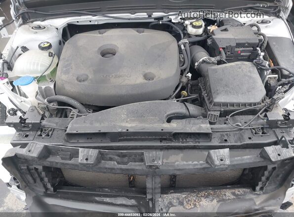 YV4162UM7L2234301 2020 VOLVO XC40 Серый Вид сзади