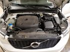 2019 Volvo Xc40 T5 Momentum Белый vin: YV4162XZ8K2003400