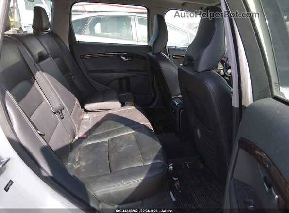 YV440MBK3G1244377 2016 VOLVO XC70 White Vista de la etiqueta del VIN