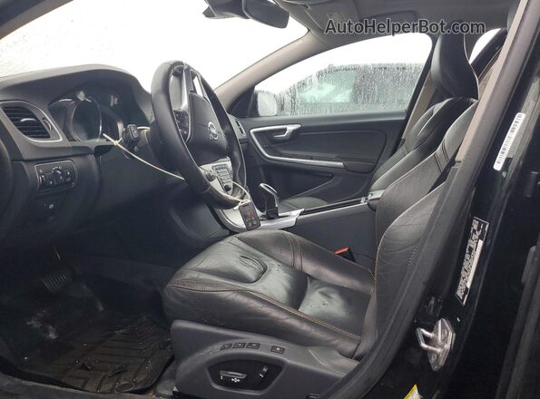 YV440MWK2H1026510 2017 VOLVO V60 Black Widok wnętrza z przodu