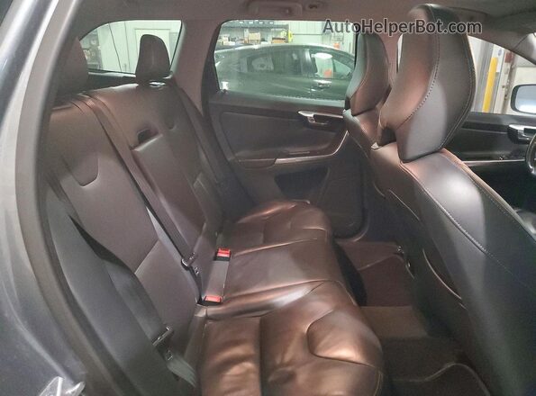 YV449MDK0G2787635 2016 VOLVO XC60 Серебряный Вид задней части салона