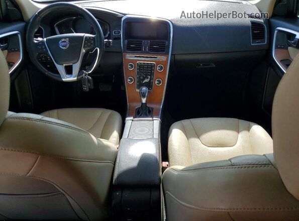 YV449MRU1H2017438 2017 VOLVO XC60 Tan Widok deski rozdzielczej