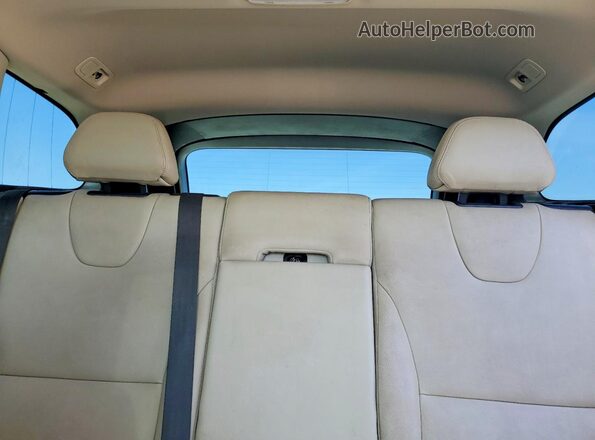 YV449MRU1H2017438 2017 VOLVO XC60 Tan Widok tylnych siedzeń