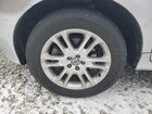 2016 Volvo Xc60 T5 Premier Серебряный vin: YV4612RK1G2829291 Damage: Left Front Tire, Worn, Replacement Required