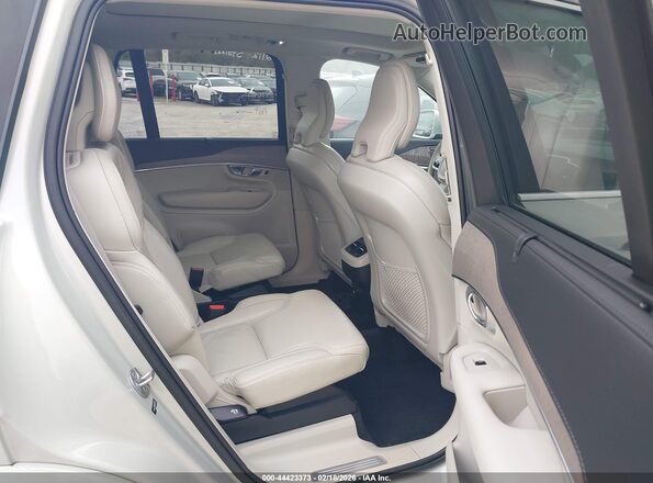 YV4A221L0N1852155 2022 VOLVO XC90 Champagne Вид наклейки с VIN-кодом