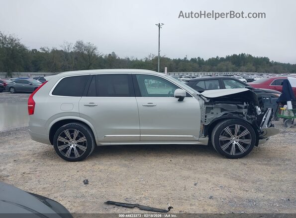 YV4A221L0N1852155 2022 VOLVO XC90 Champagne Панорамный вид салона 360°