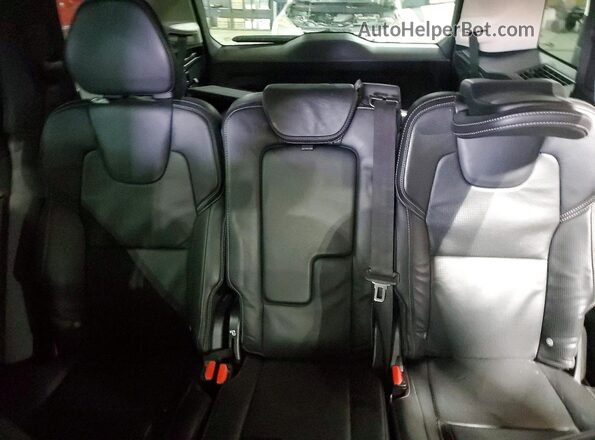 YV4A22PL2K1499887 2019 VOLVO XC90 Серебряный Вид задних сидений