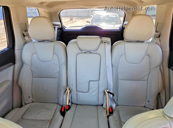 YV4A22PL2M1672701 2021 VOLVO XC90 Blue უკანა სავარძლების ხედი