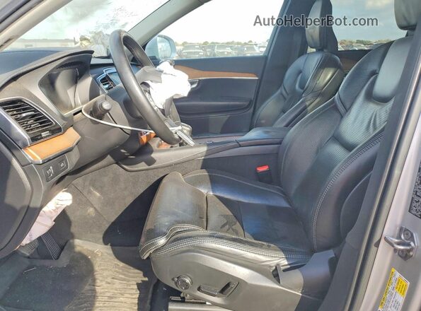 YV4A22PL4K1448312 2019 VOLVO XC90 Silver Вид салону спереду