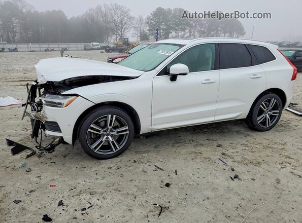 YV4A22RKXJ1010994 2018 VOLVO XC60 Белый Передняя левая четверть
