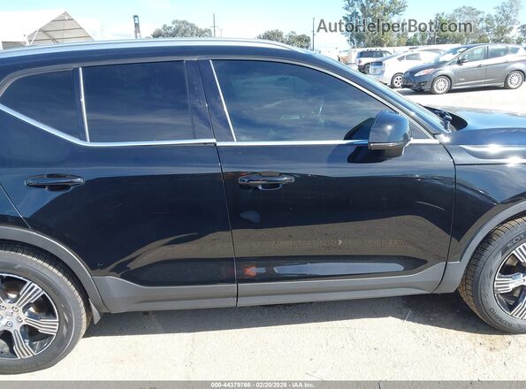 YV4AC2HL3M2591003 2021 VOLVO XC40 Black Սալոնի հետևի տեսք