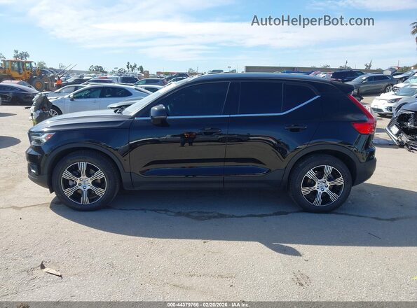YV4AC2HL3M2591003 2021 VOLVO XC40 Black Սալոնի 360 աստիճան տեսք
