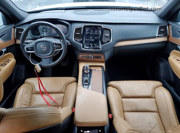 YV4BC0PL0H1126197 2017 VOLVO XC90 White Vista del salpicadero