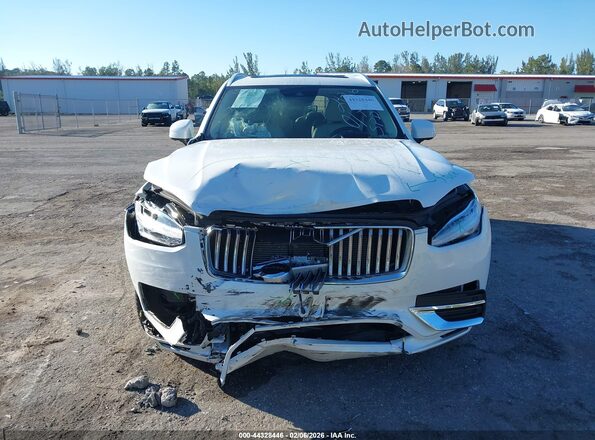 YV4BR00Z1N1820177 2022 VOLVO XC90 RECHARGE PLUG-IN HYBRID Белый Вид спереди